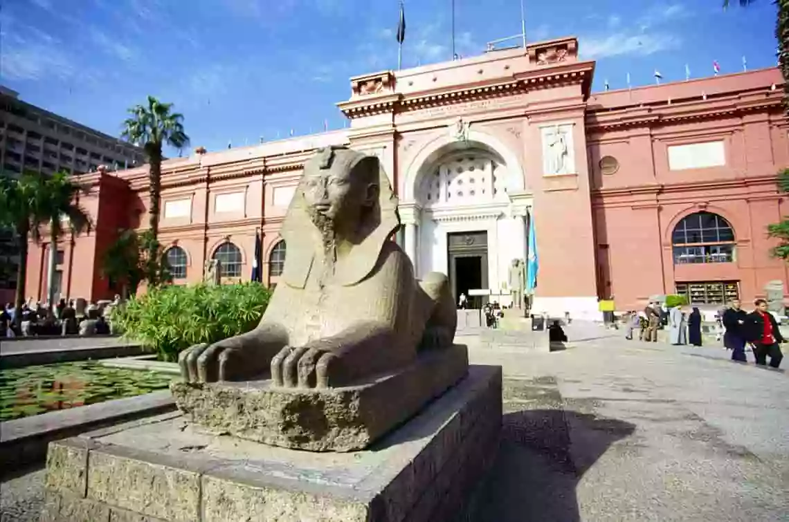 Каир-самолетом-из-шарм-эльшейх-экскурсия-в-Каир-самолетом-пирамидамы-Египетский-музей-сфинкс-Цена-экскурсии-в-каир-самолётом